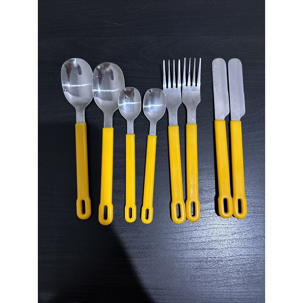 Vtg Yellow Plastic Handle Stainless Taiwan MCM - Knives Forks Spoons Set of 8